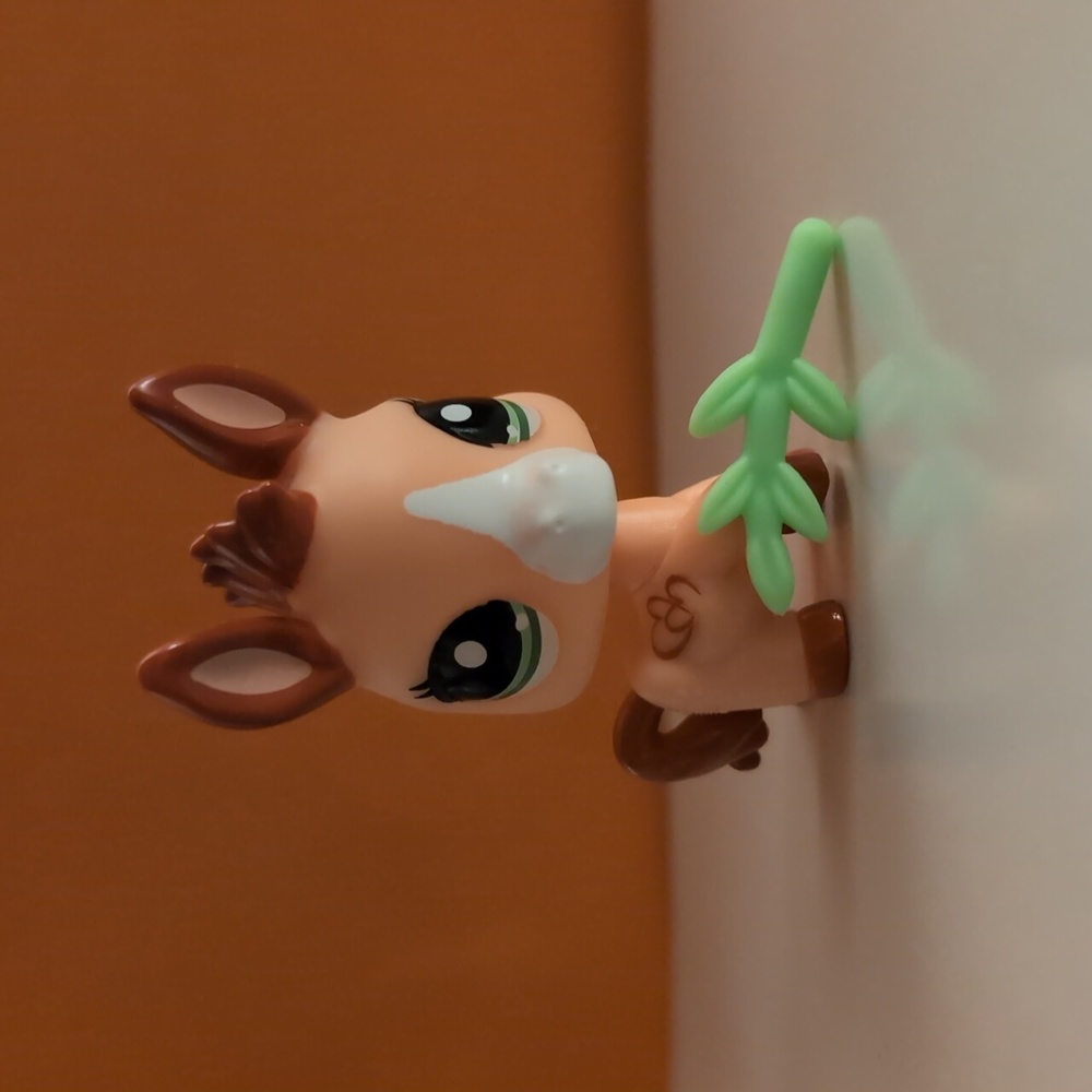 Littlest Pet Shop Donkey Series 2 With Leaf Branch Accessory